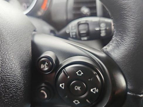 Used 2018 MINI Cooper 2-Door Hardtop image 21