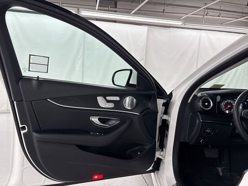 Certified 2018 Mercedes-Benz E 300 image 20
