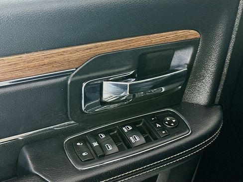 Used 2017 RAM 1500 Laramie w/ Convenience Group image 24