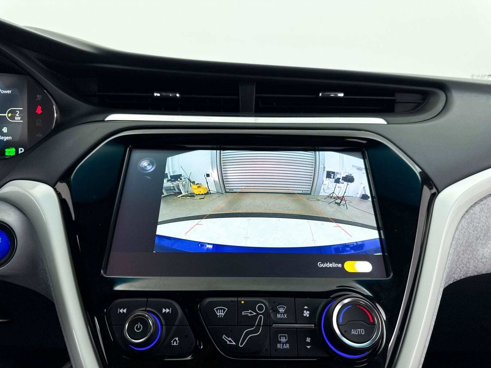 Used 2020 Chevrolet Bolt LT FWD image 6
