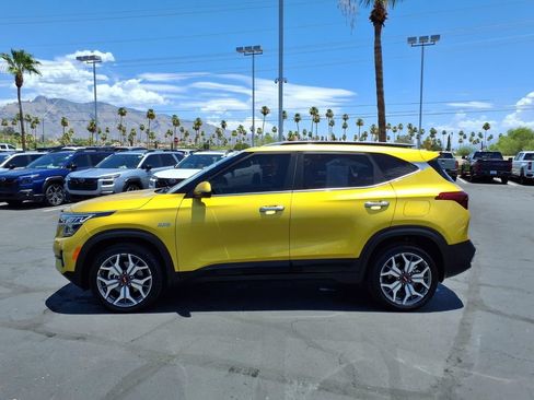 Used 2021 Kia Seltos SX w/ SX Sunroof Package AWD/4WD image 14