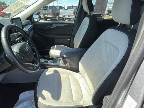 Certified 2024 Ford Escape Active FWD image 17
