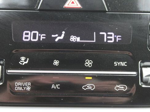 Certified 2023 Kia Sorento EX image 46