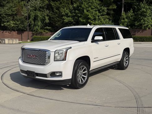 Used 2017 GMC Yukon XL Denali w/ Open Road Package RWD image 1