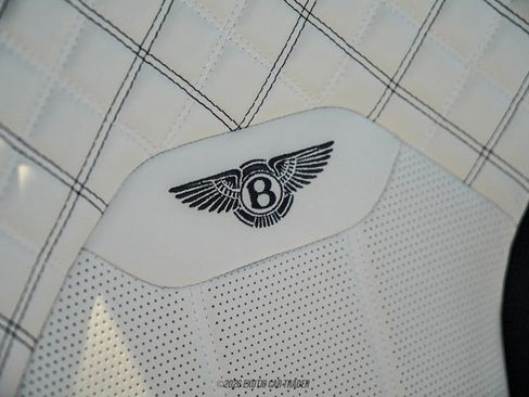 Used 2021 Bentley Bentayga image 67