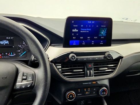 Used 2022 Ford Escape SE image 16