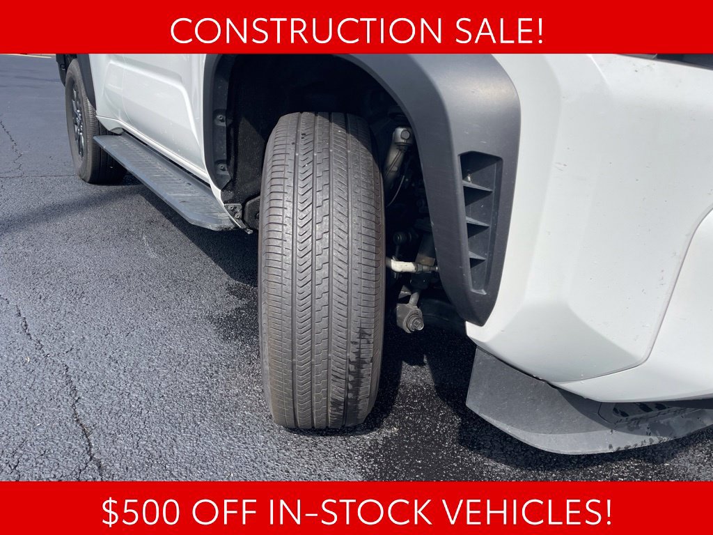 Used 2025 Toyota 4Runner SR5 AWD/4WD image 16