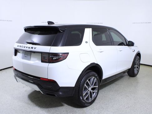 New 2026 Land Rover Discovery Sport Landmark image 7