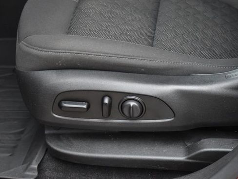 Used 2021 Chevrolet Blazer LT image 20