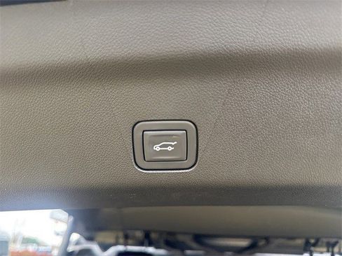 Certified 2024 Chevrolet Suburban RST w/ Sport Performance Package image 7