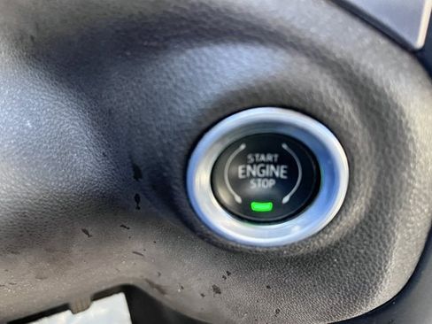 Used 2019 GMC Sierra 1500 SLT image 16