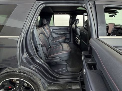 Used 2022 Ford Expedition Limited RWD image 6