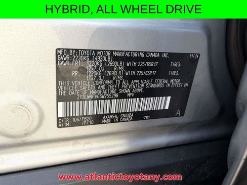 Certified 2025 Toyota RAV4 LE AWD/4WD image 23
