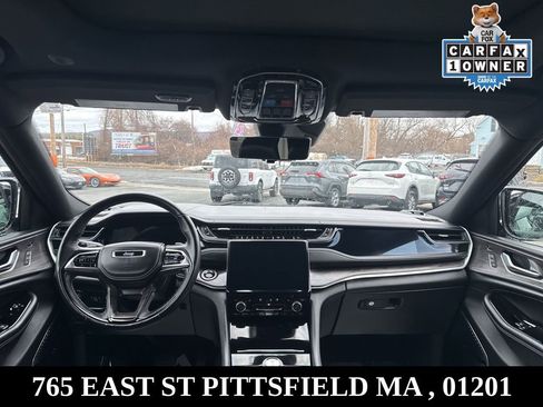 Used 2022 Jeep Grand Cherokee Overland w/ Adv Protech Group III image 24