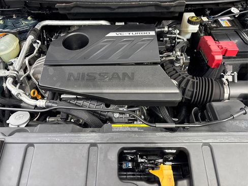 Used 2023 Nissan Rogue SV AWD/4WD image 13