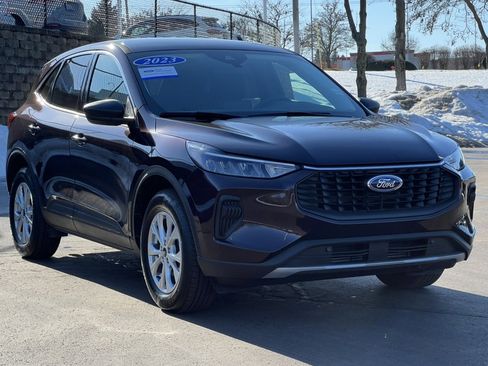 Used 2023 Ford Escape Active image 38