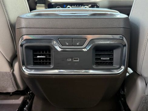 Used 2023 GMC Sierra 1500 SLT w/ SLT Premium Package AWD/4WD image 36