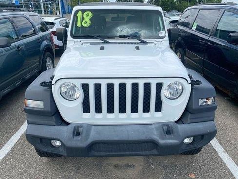 Used 2018 Jeep Wrangler Unlimited Sport S AWD/4WD image 15