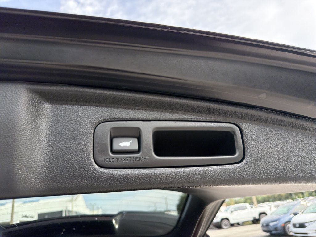 Used 2024 Honda CR-V Sport Touring image 12