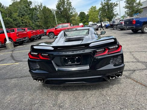 Used 2024 Chevrolet Corvette Stingray Convertible w/ Z51 Performance Package RWD image 4
