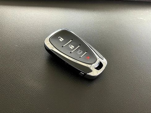 Used 2018 Chevrolet Camaro LT RWD image 31