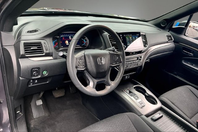 Used 2021 Honda Passport Sport image 17