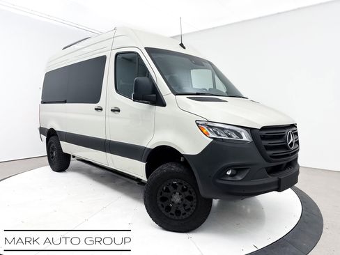 Used 2024 Mercedes-Benz Sprinter 2500 image 20