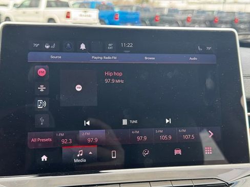 Used 2022 Jeep Compass Limited image 28