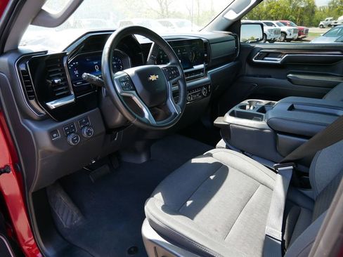 Used 2023 Chevrolet Silverado 1500 LT w/ Z71 Off-Road Package AWD/4WD image 15
