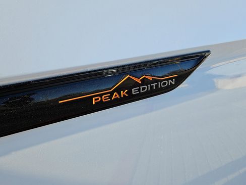 New 2026 Volkswagen Atlas Peak Edition image 7