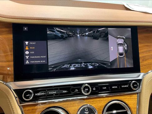 Used 2022 Bentley Continental GT image 22
