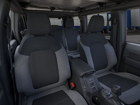 New 2025 Ford Bronco 4-Door image 12
