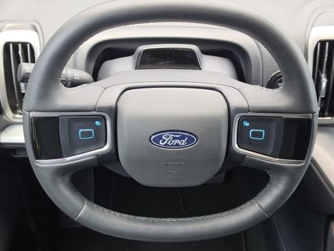 Used 2025 Ford Expedition Max Active RWD image 21