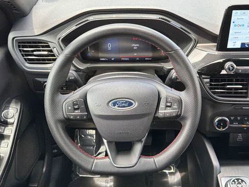 Used 2025 Ford Escape ST-Line FWD image 24