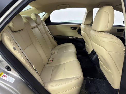 Used 2013 Toyota Avalon XLE image 31