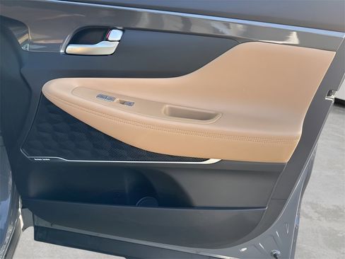 Used 2023 Hyundai Santa Fe Calligraphy image 9