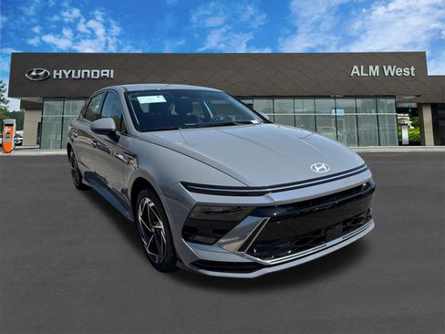 New 2026 Hyundai Sonata SEL FWD image 4
