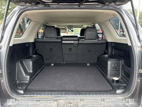 Used 2016 Toyota 4Runner SR5 image 12