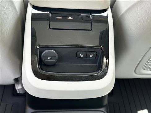 New 2024 Volvo S60 T8 Plus w/ Climate Package image 7