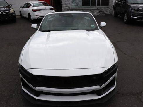 Used 2025 Ford Mustang Premium image 9