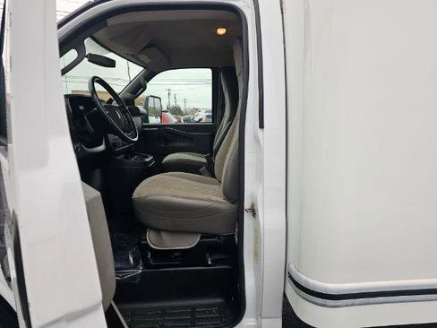 Used 2022 GMC Savana 4500 4500 Van 177 w/ Power Convenience Package RWD image 24