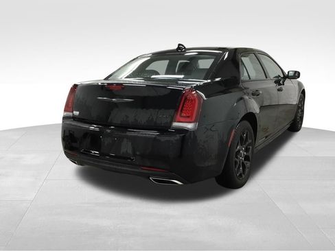Used 2023 Chrysler 300 Touring L w/ Popular Equipment Group image 16
