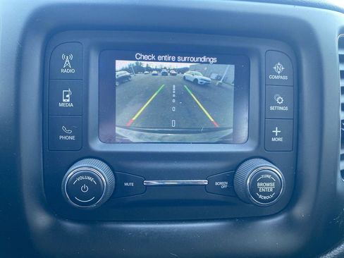 Used 2017 Jeep Compass Latitude image 17