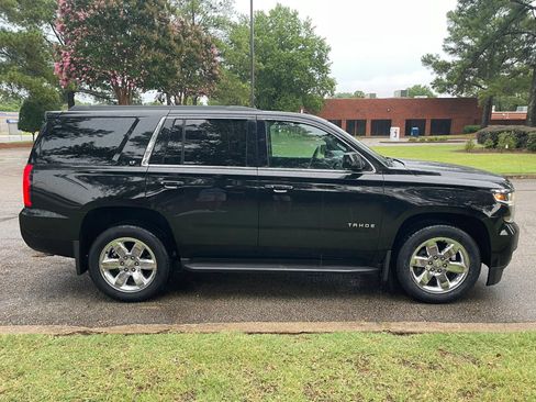Used 2015 Chevrolet Tahoe LT AWD/4WD image 6