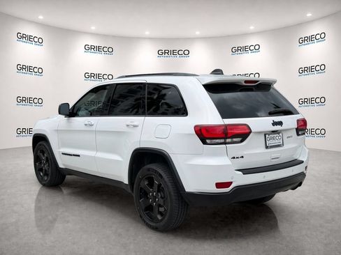 Used 2019 Jeep Grand Cherokee Laredo AWD/4WD image 5