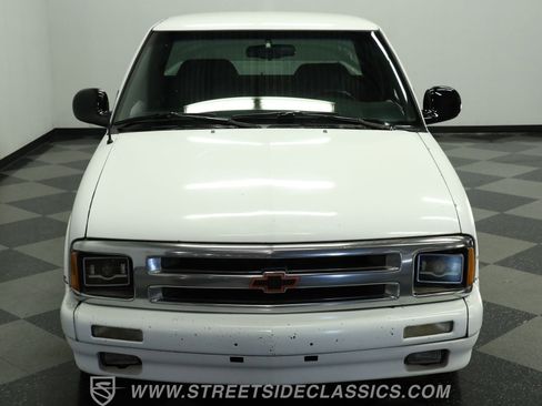 Used 1995 Chevrolet S10 Pickup LS image 15