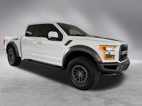 Used 2019 Ford F150 Raptor w/ Equipment Group 802A Luxury AWD/4WD image 2