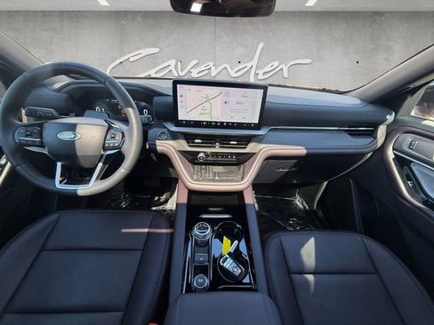 Used 2025 Ford Explorer Platinum image 20