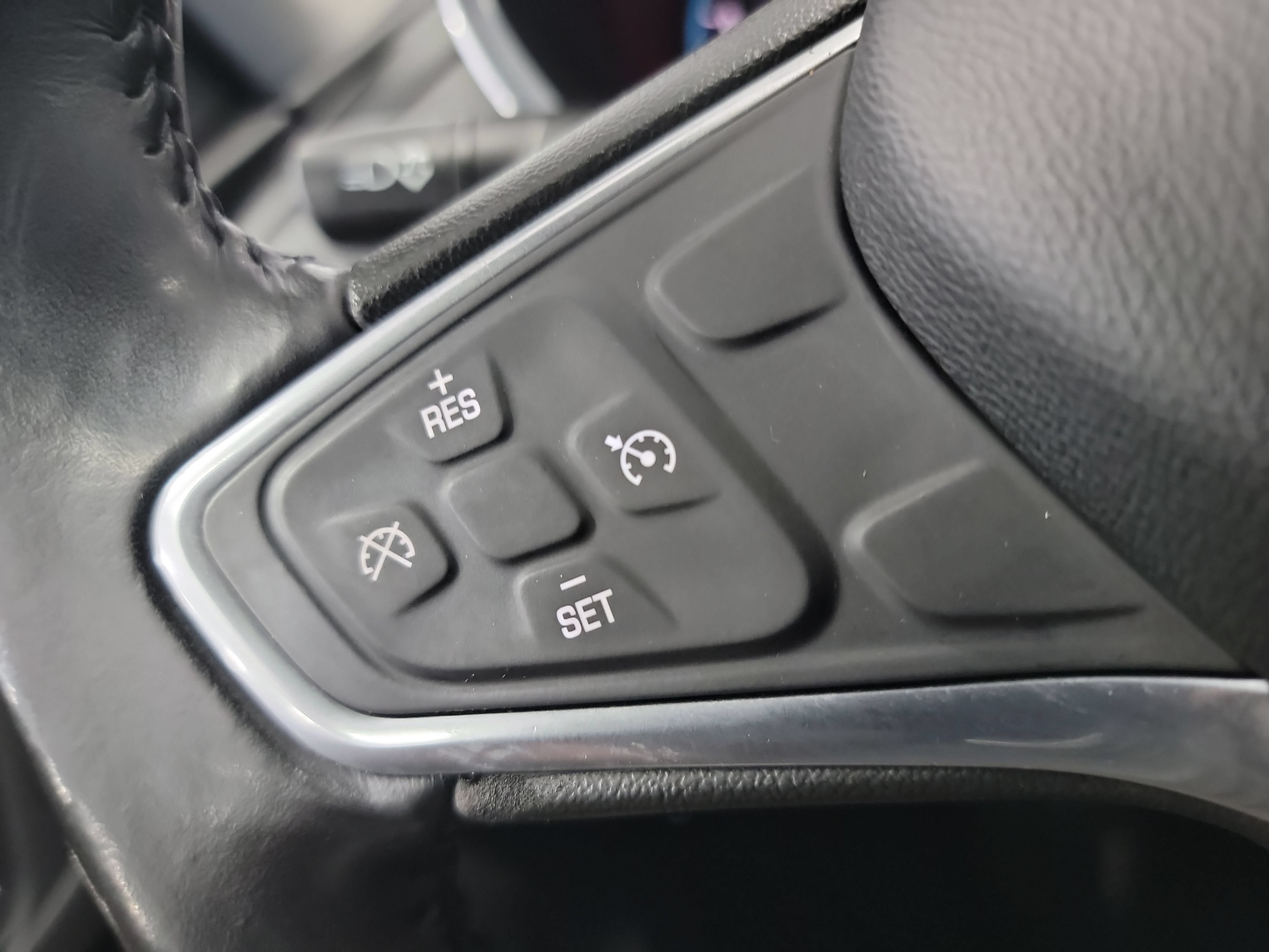 Used 2019 Chevrolet Equinox LT AWD/4WD image 33