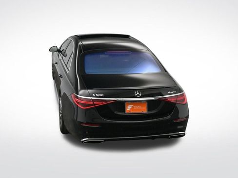 Used 2022 Mercedes-Benz S 580 4MATIC Sedan w/ AMG Line Package image 63